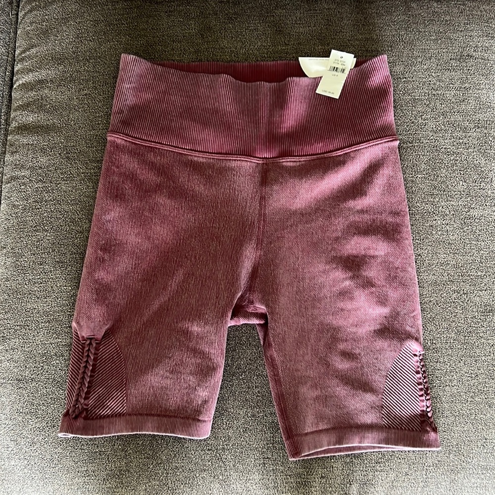 Aerie Offline Bike Shorts -Hi-rise 7” inseam